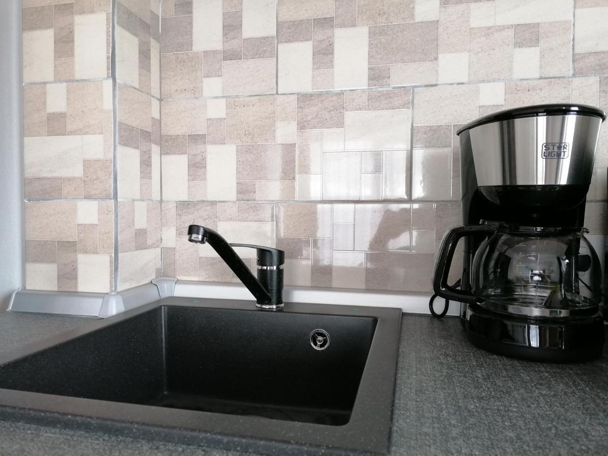 Ama Apartament Cu Terasa 50 Mp & Parcare Брашов Екстериор снимка