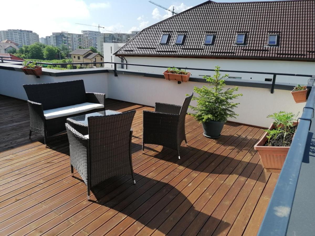 Ama Apartament Cu Terasa 50 Mp & Parcare Брашов Екстериор снимка