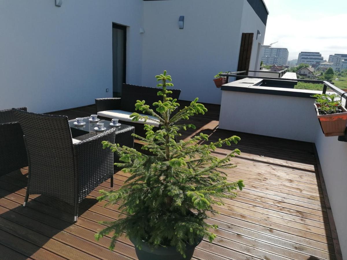 Ama Apartament Cu Terasa 50 Mp & Parcare Брашов Екстериор снимка