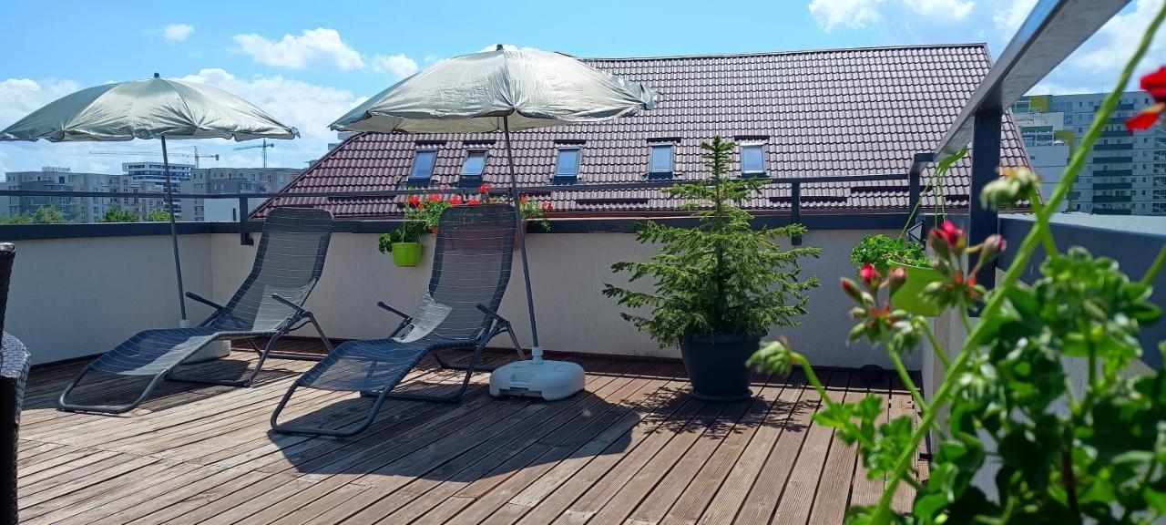 Ama Apartament Cu Terasa 50 Mp & Parcare Брашов Екстериор снимка